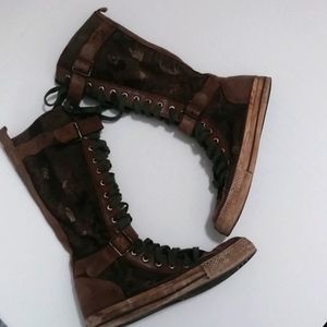 Dollhouse modern sneaker boots